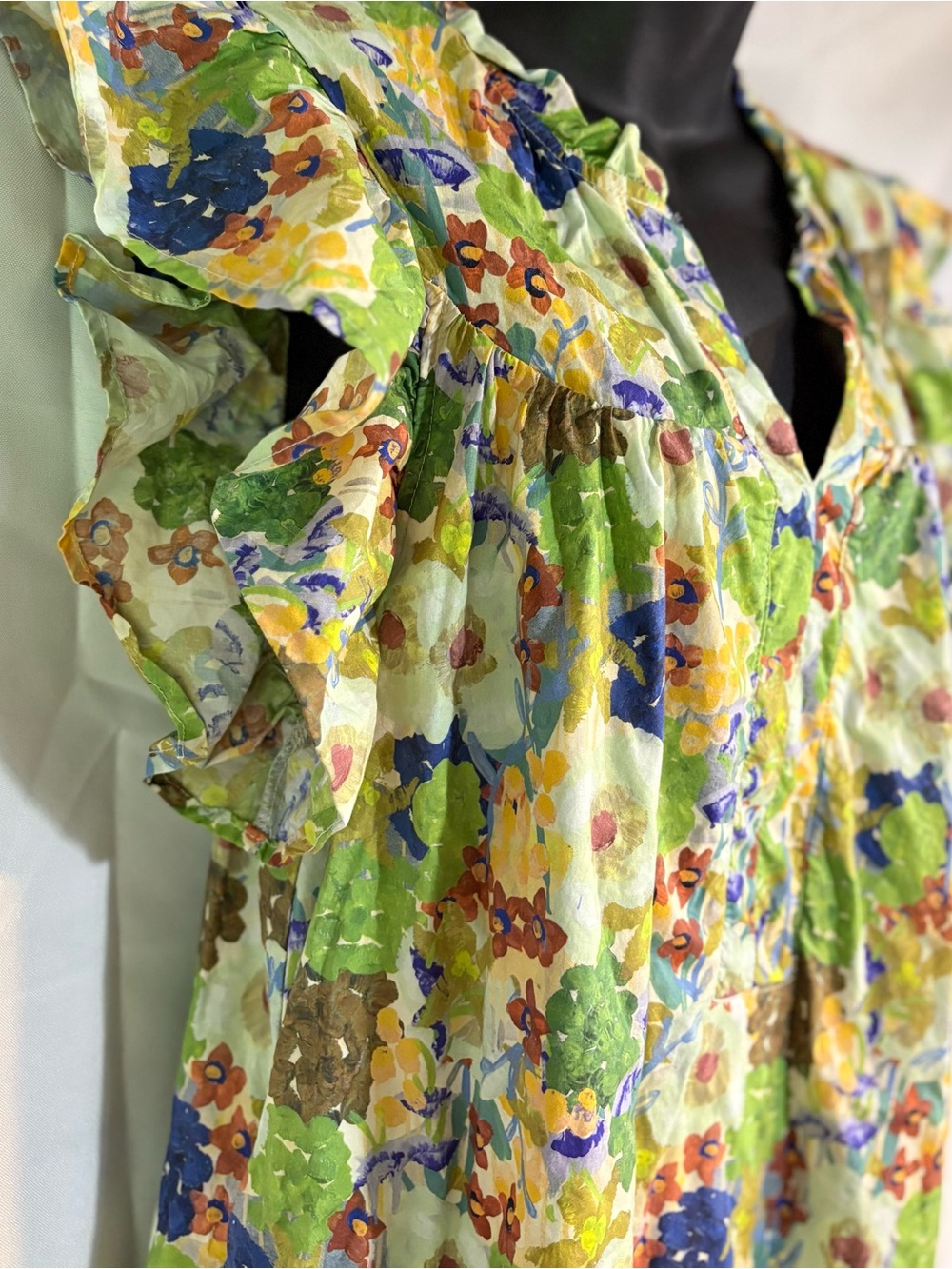 floral dress, featuring ruffle sleeves and a tiered skirt medium - Picture 7 of 15